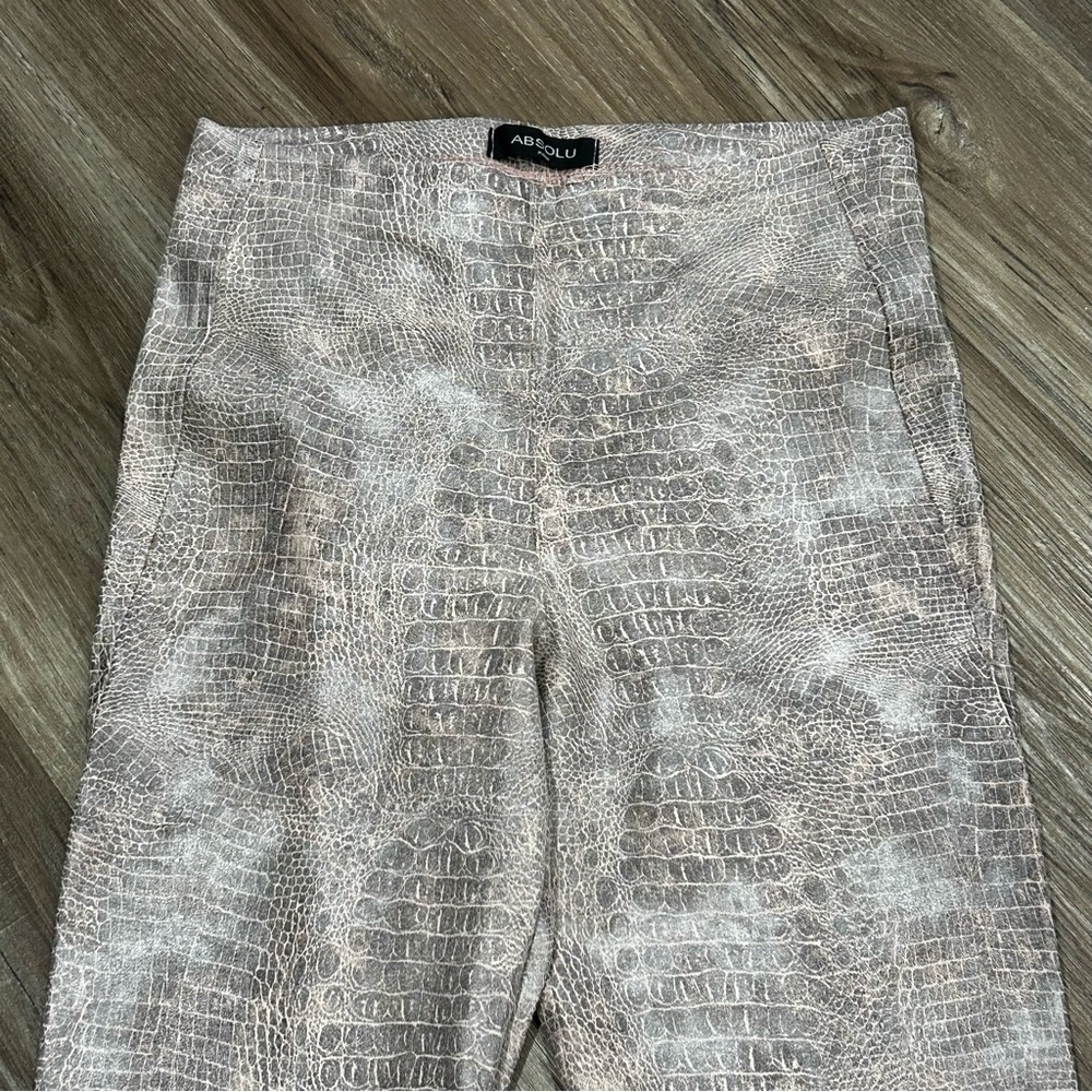 ABSOLU Blush Pink Gray Snake Print Lagging’s Fits Women Small Best/